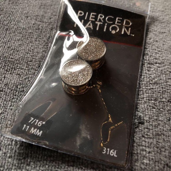 7/16” (11mm) Ear Gauge Spacer Bundle - Picture 3 of 7